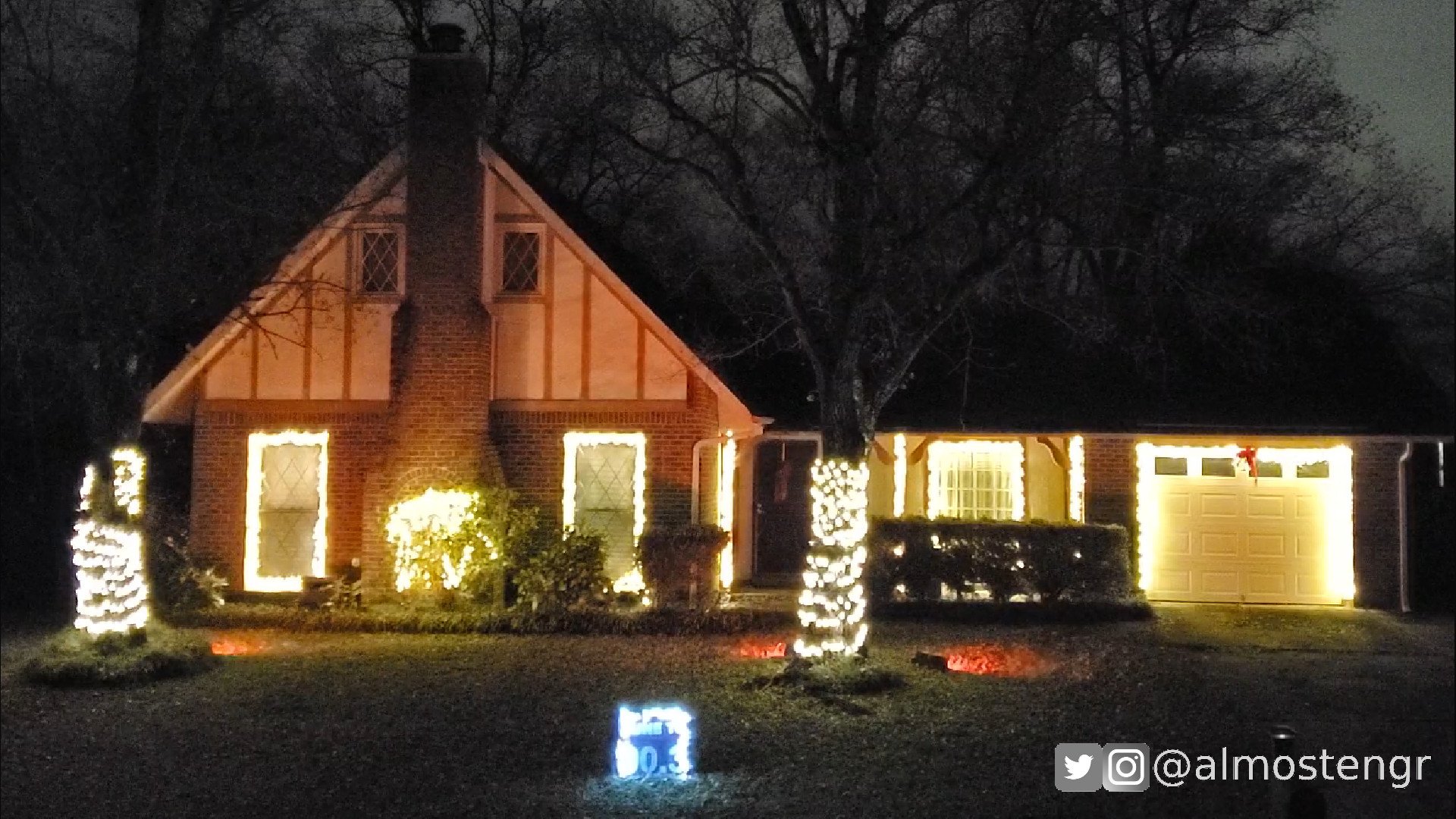 2020 christmas light show 20201211 f000000