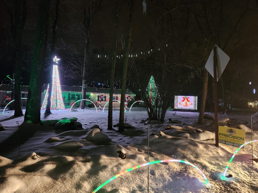 Photo 2 of Mission Holiday Lights
