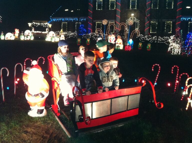 Photo 14 of A Whole Lot Of Christmas