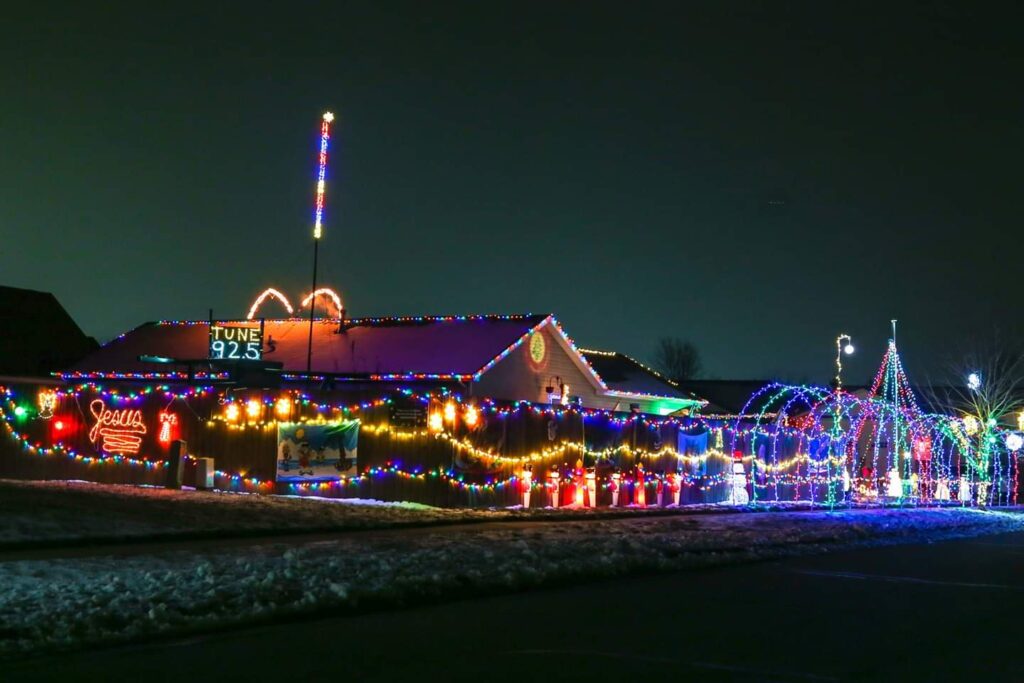 Photo 2 of Bozak Family Burns Harbor Christmas Lights
