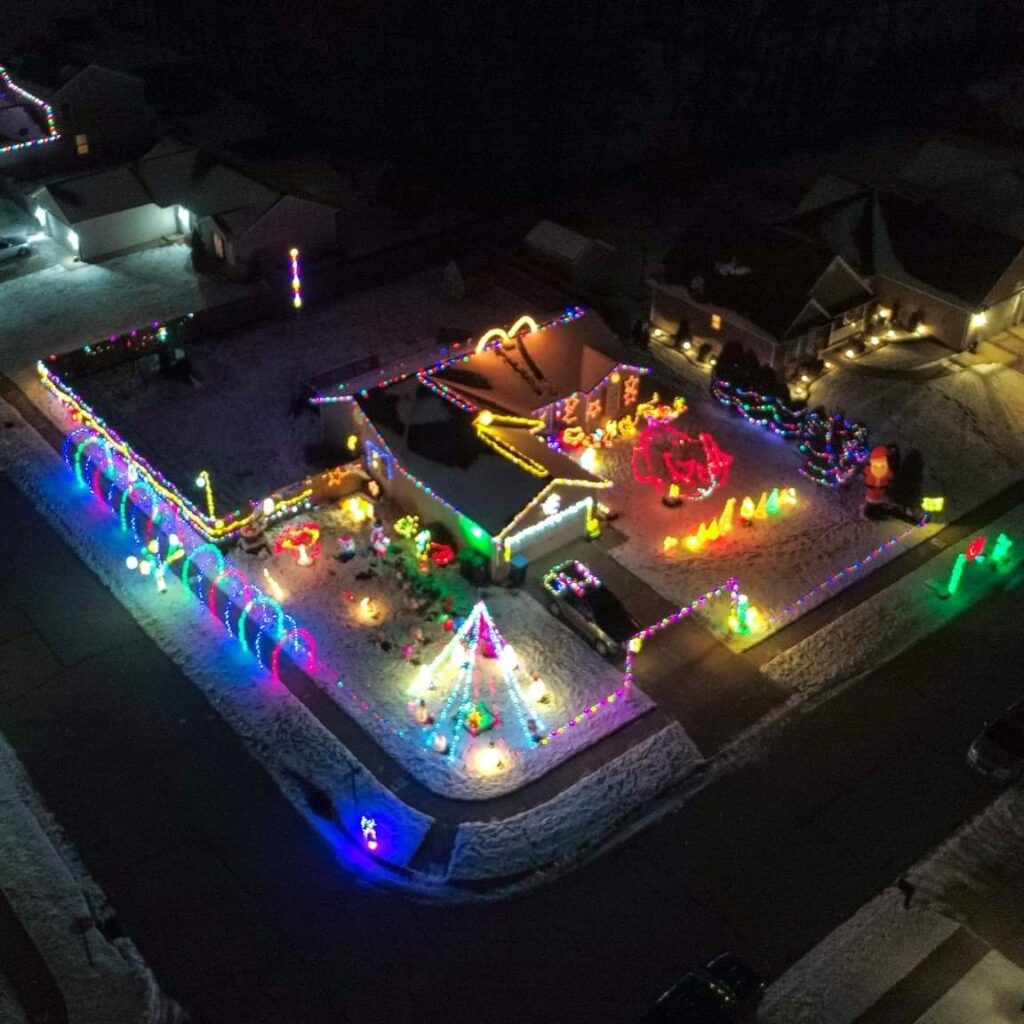 Photo 3 of Bozak Family Burns Harbor Christmas Lights
