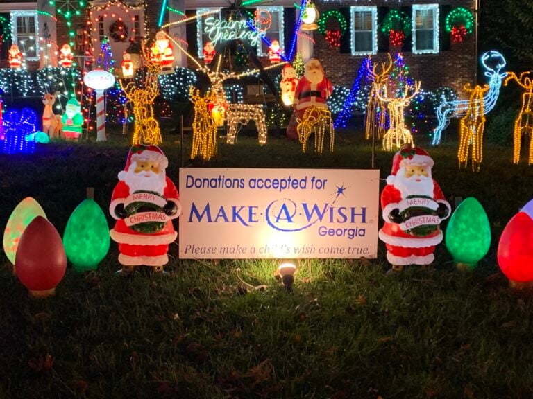 Photo 4 of A Whole Lot Of Christmas