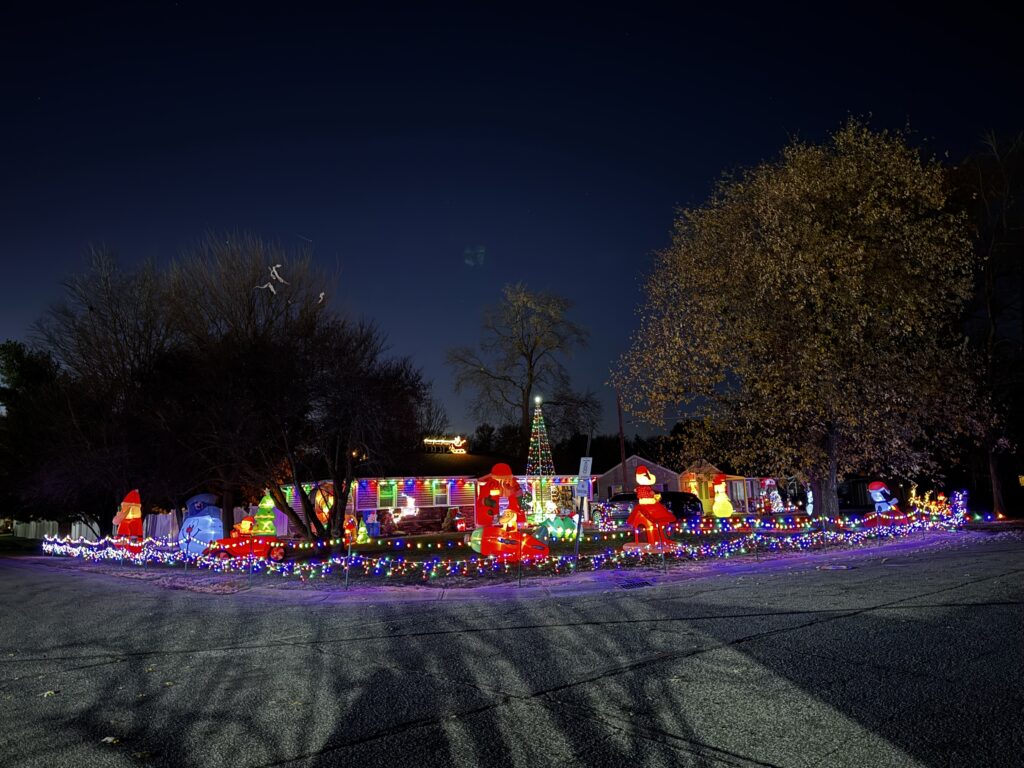Photo 3 of Mosiman Holiday Cheer